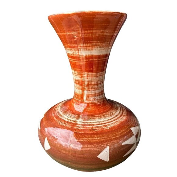 Vintage Native American Sioux Pottery Vase Glazed Orange White Signed 9.25" Tall - Picture 5 of 9
